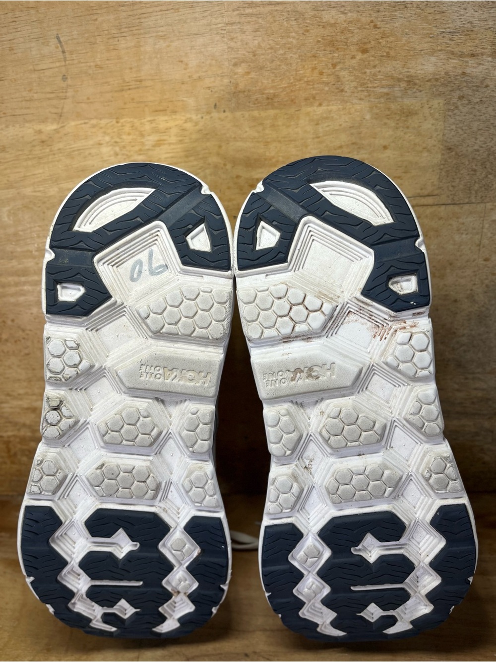 Hoka One One Clifton L Womens Size 9.5 Lifestyle Shoes Sneakers White Gray - Picture 8 of 12